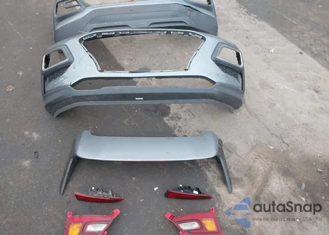 2021 Hyundai Kona Se z USA, uszkodzony, nr VIN KM8K12AAXMU609955